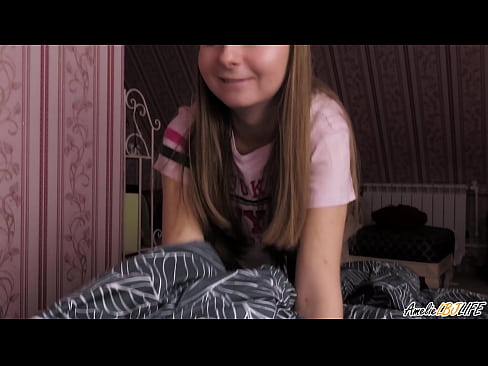 ❤️ Blondie BFF-ya xwe bi kûr dimije û di devê xwe de diqelişe ️❌ Porno li ku.pornobot.ru ❤